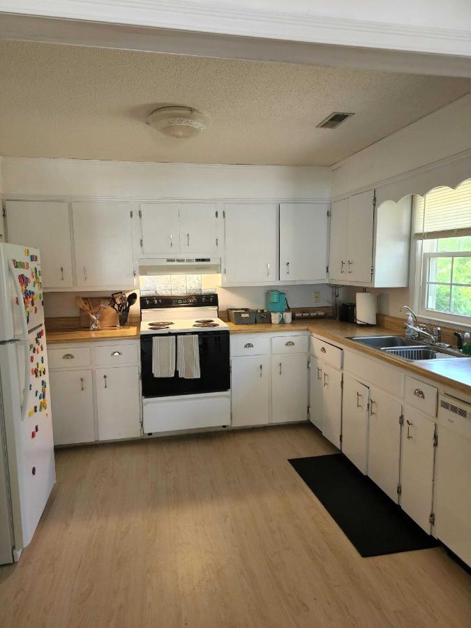 Cottage By The Beach Best Suited For Large Groups Wilmington Luaran gambar